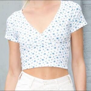 Brandy Melville White Floral Short Sleeve Crop Top